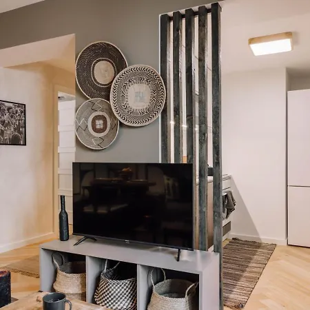 Sandoa - 2 Bedrooms In Lapa شقة *